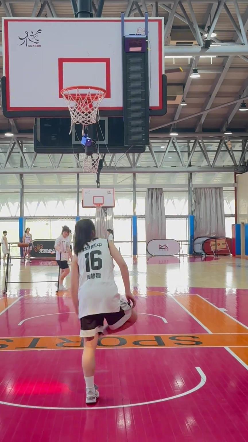 所以，你能摸高多少？